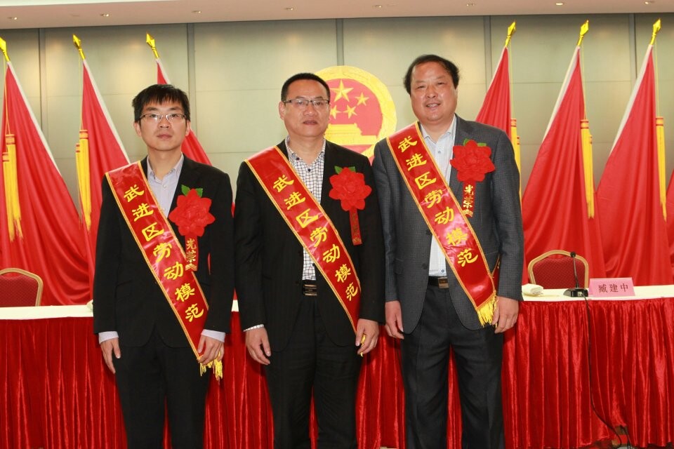 MG±ùÇòÍ»ÆÆ(¹Ù·½)×îÐÂIOS/°²×¿°æ/ÊÖ»ú°æAPPÏÂÔØ