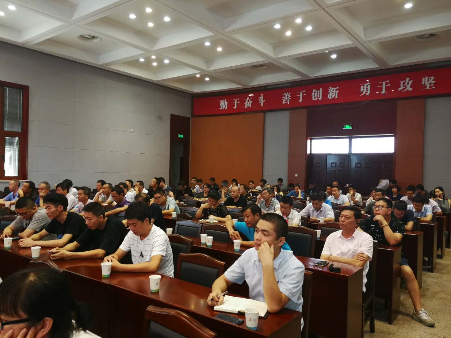 MG����ͻ��(�ٷ�)����IOS/��׿��/�ֻ���APP����